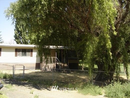 321 Selah Naches Road Selah, WA 98942 - Photo 1 of 6 Gallery Image 1
