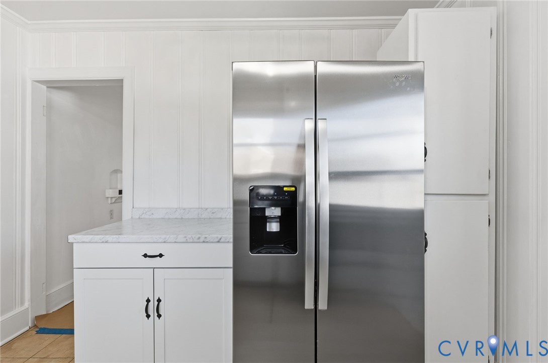 5116 Alberene Road Richmond, VA 23224 - Photo 7 of 20 a close view of closet