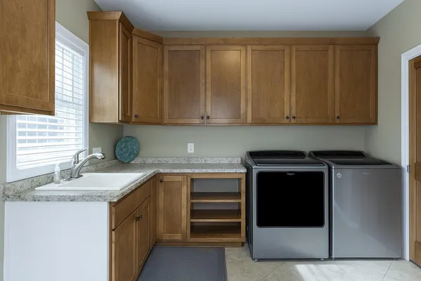 $1,450,000 | 4691 Lakeview Drive, Cushing, MN 56443