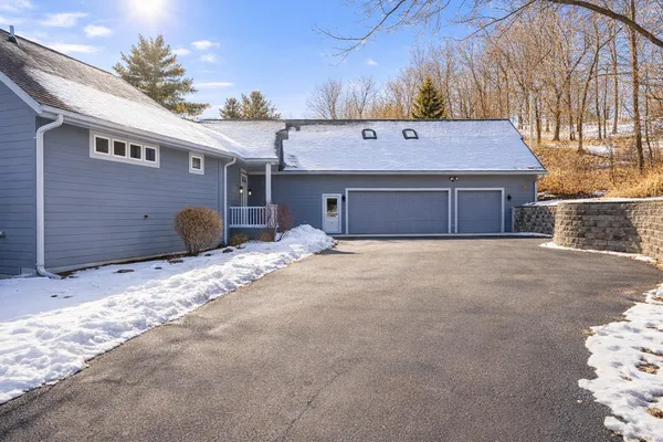 $1,450,000 | 4691 Lakeview Drive, Cushing, MN 56443