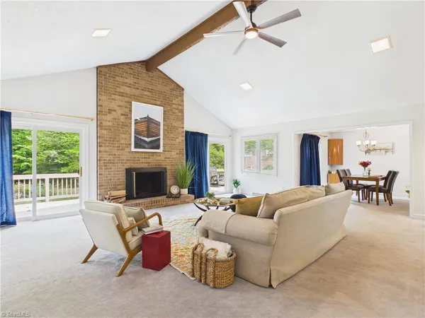 $519,900 | 904 Fairidge Drive, Jamestown, NC 27282