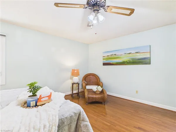 $519,900 | 904 Fairidge Drive, Jamestown, NC 27282