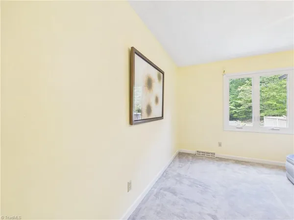 $519,900 | 904 Fairidge Drive, Jamestown, NC 27282