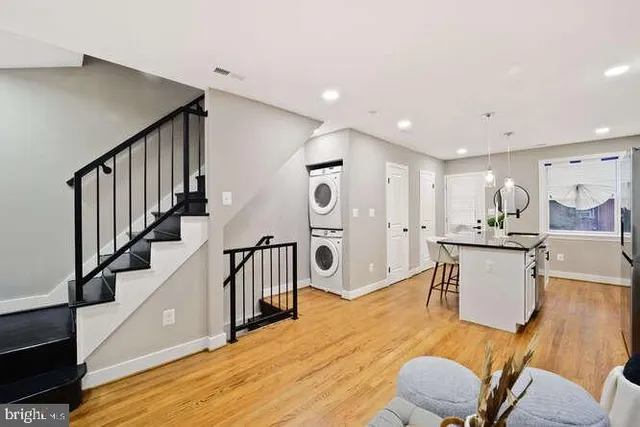 $490,000 | 1632 Ridge Place Southeast, Washington, DC 20020