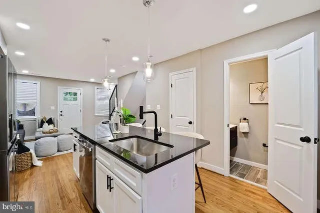 $490,000 | 1632 Ridge Place Southeast, Washington, DC 20020