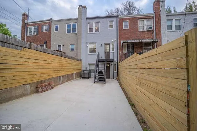 $490,000 | 1632 Ridge Place Southeast, Washington, DC 20020