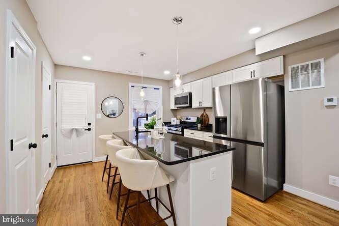 1632 Ridge Place Southeast Washington, DC 20020 - Photo 4 of 33