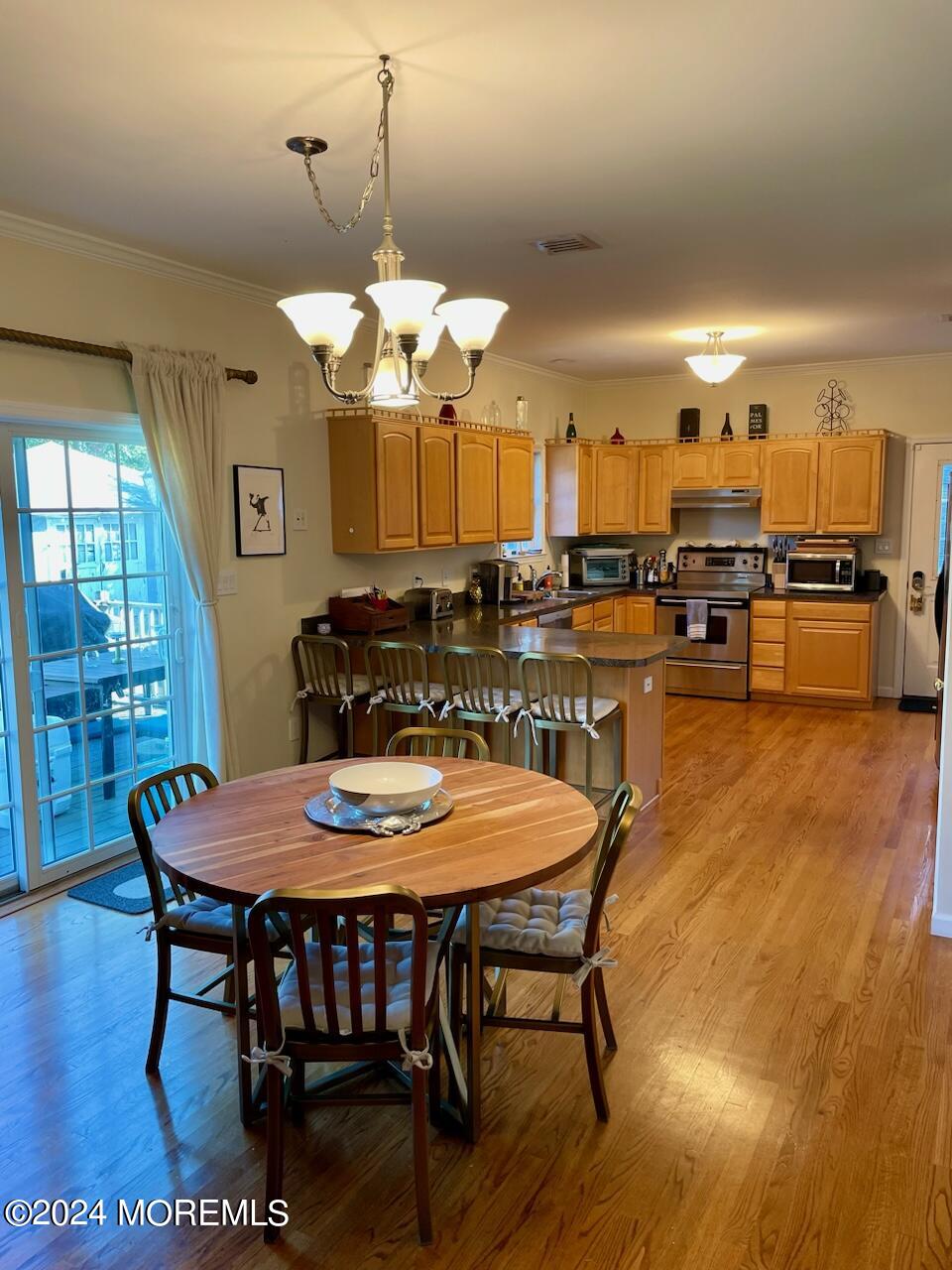 711 Mt Place Point Pleasant, NJ 08742 - Photo 4 of 36 IMG_2154