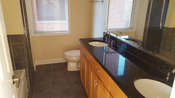 $3,700 | 3434 North Elston Avenue, Unit 101, Chicago, IL 60618