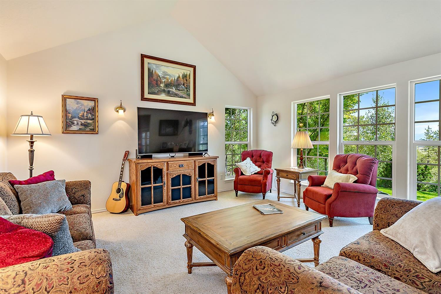 16632 Jones Road White City, OR 97503 - Photo 10 of 32 Additional Photo