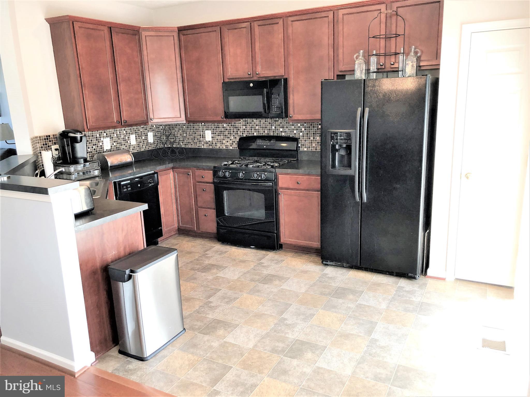 9627 Davison Road Baltimore, MD 21220 - Photo 10 of 30 Kitchen