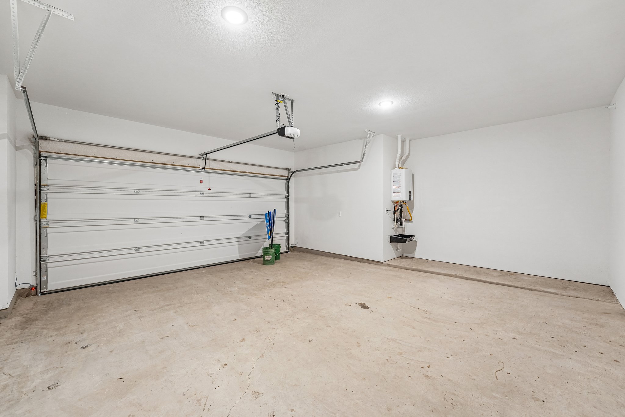 200 West 56th Street, Unit 2103 Austin, TX 78751 - Photo 22 of 26 Finding a spacious 2-car garage
in this area is a rare gem!