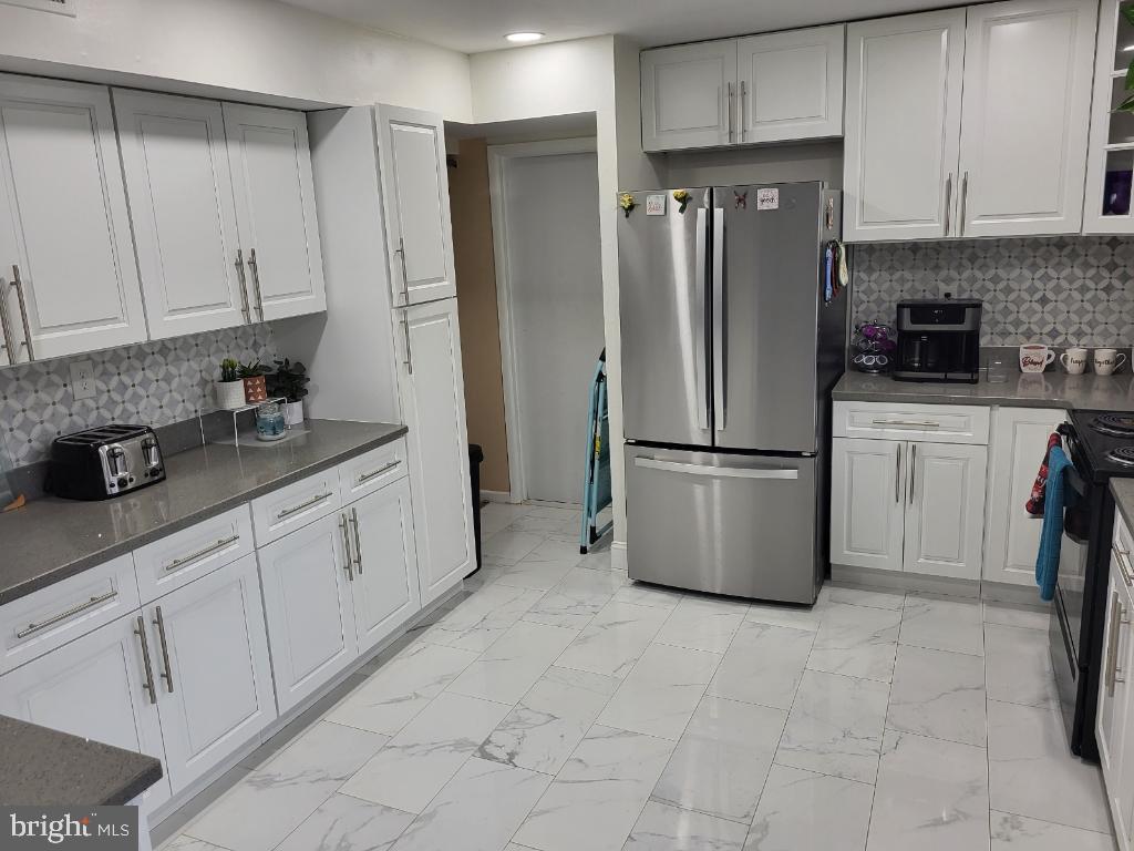 7 Edgeview Lane Sicklerville, NJ 08081 - Photo 5 of 10