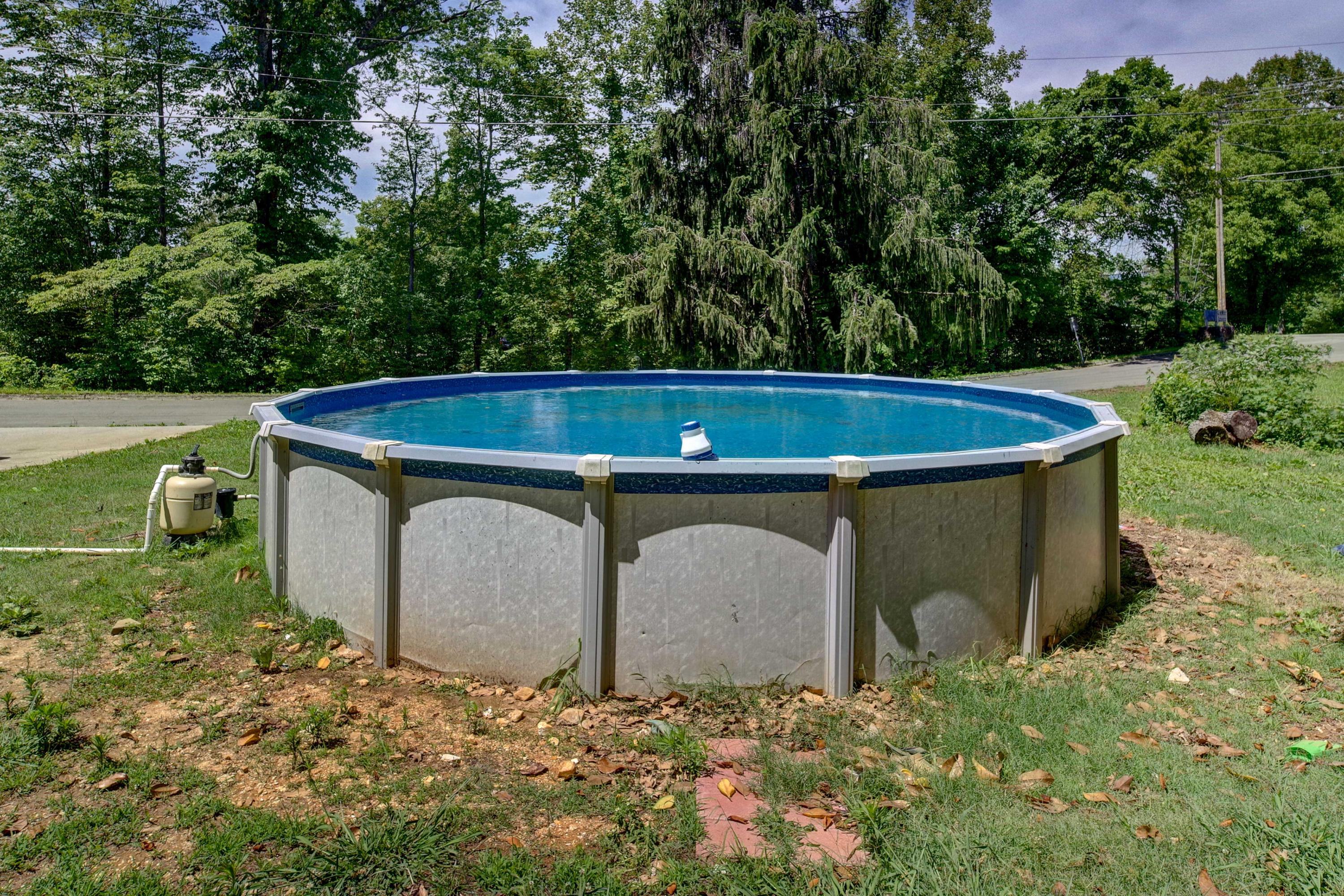 107 Gladwood Road Clinton, TN 37716 - Photo 17 of 17 Pool_1