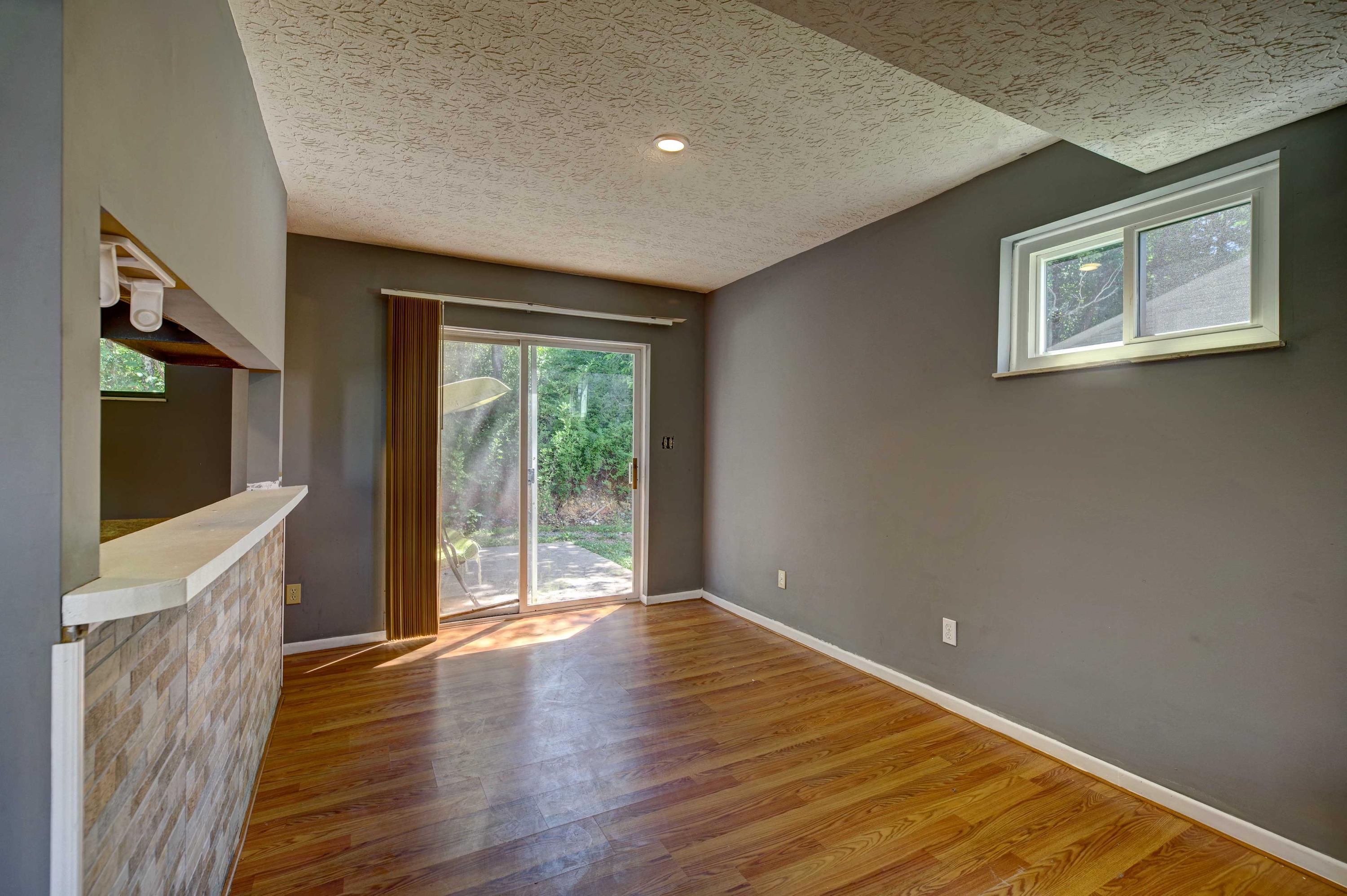 107 Gladwood Road Clinton, TN 37716 - Photo 8 of 17 Dining Room_2