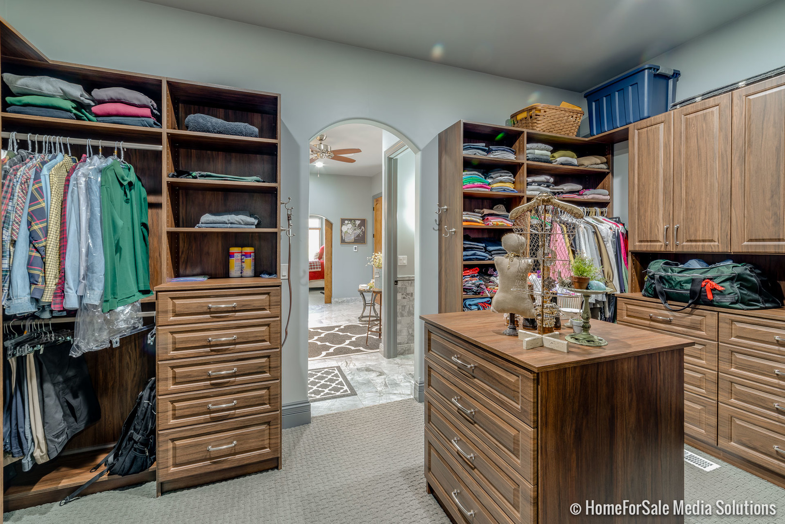 1051 Parkside Road Naperville, IL 60540 - Photo 29 of 52 a kitchen with a refrigerator and a sink