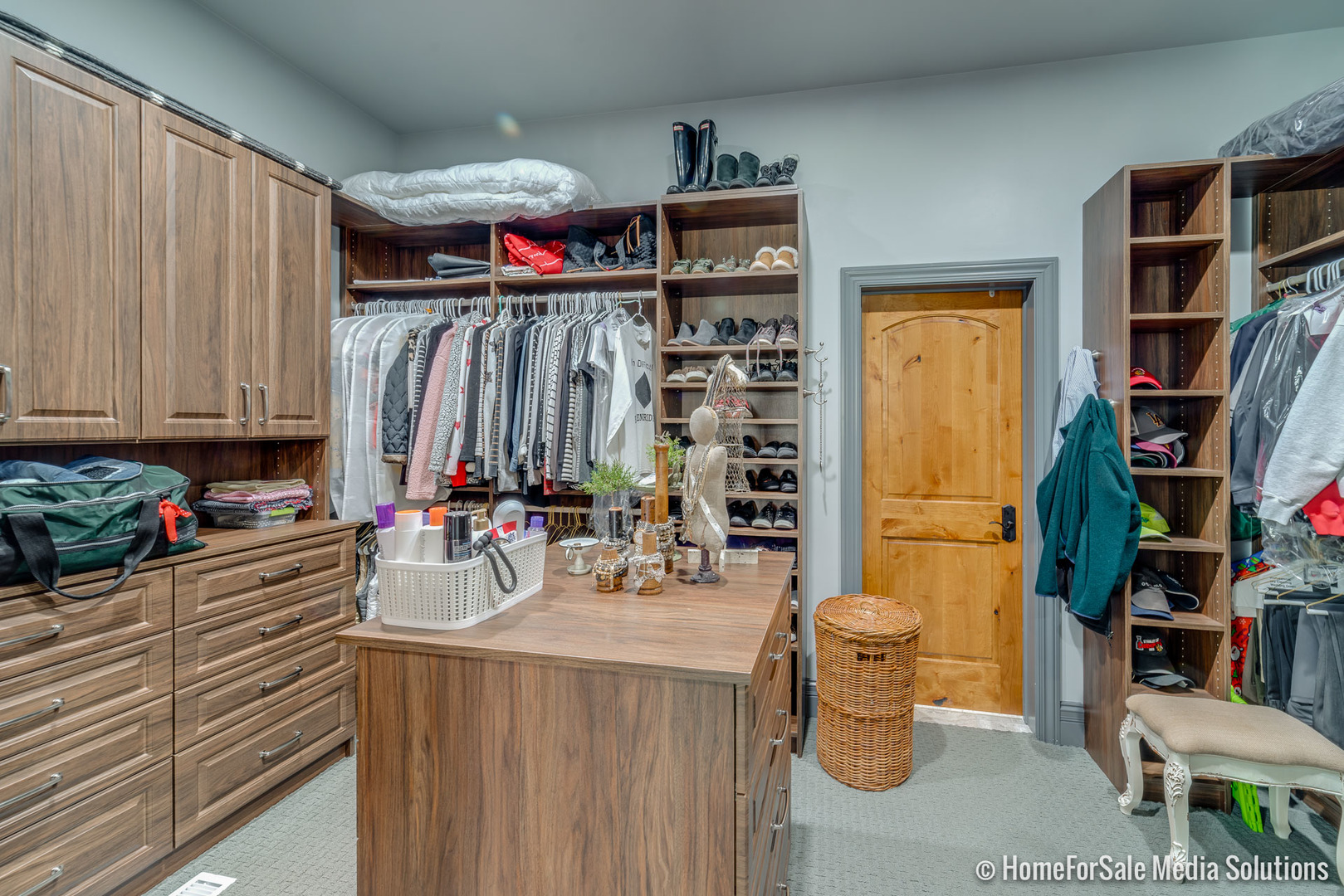 1051 Parkside Road Naperville, IL 60540 - Photo 30 of 52 a view of storage and utility room