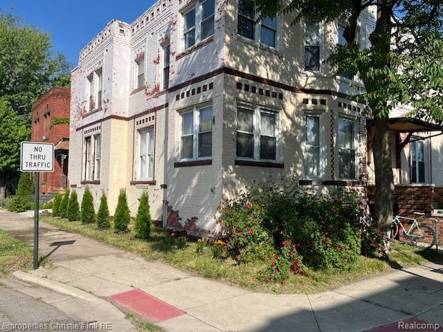 4207 4th Street, Unit 3 Detroit, MI 48201 - Photo 1 of 9