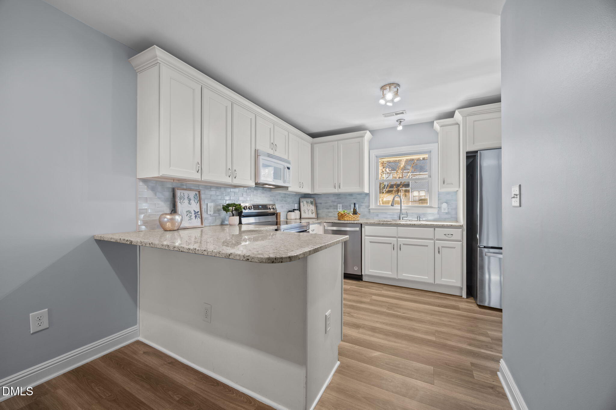 103 Inverness Court Cary, NC 27511 - Photo 6 of 17 14-web-or-mls-IMG_5945