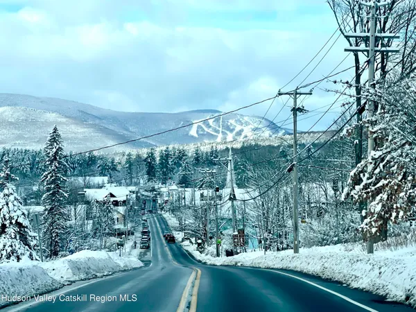 $399,000 | 25 Trailside Drive, Unit B10, Hunter, NY 12442