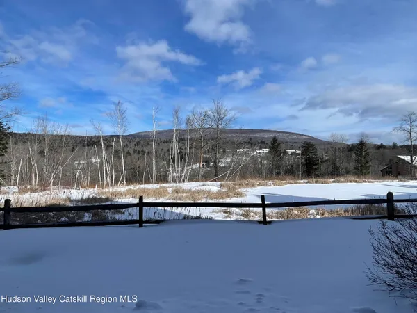 $399,000 | 25 Trailside Drive, Unit B10, Hunter, NY 12442