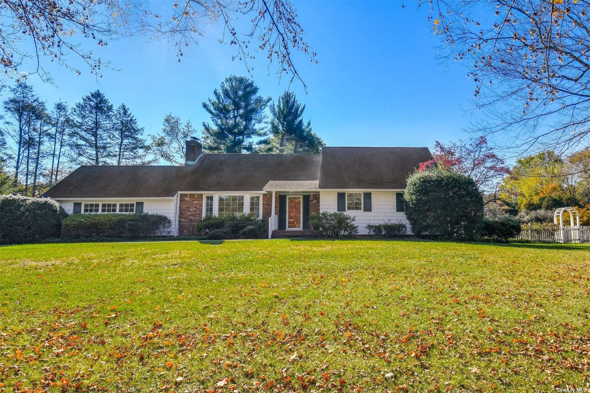 183 Flower Hill Road Huntington, NY 11743 - Photo 1 of 1 Gallery Image 1