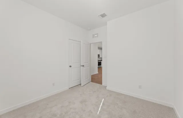 $288,000 | 104 Hatari Trail, Jarrell, TX 76537