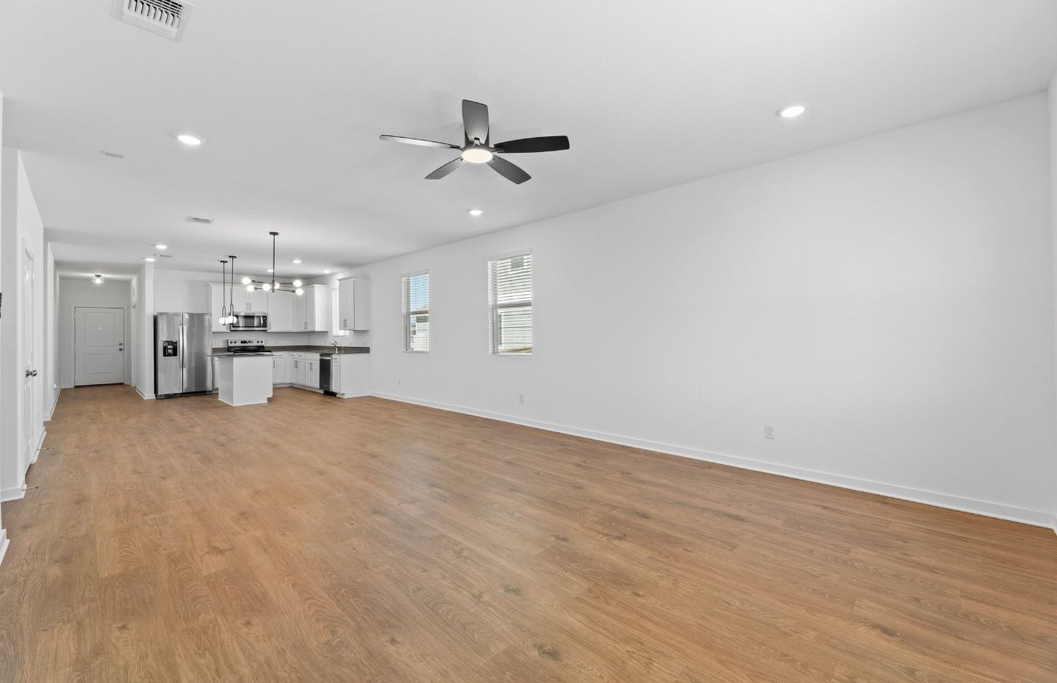 104 Hatari Trail Jarrell, TX 76537 - Photo 7 of 22