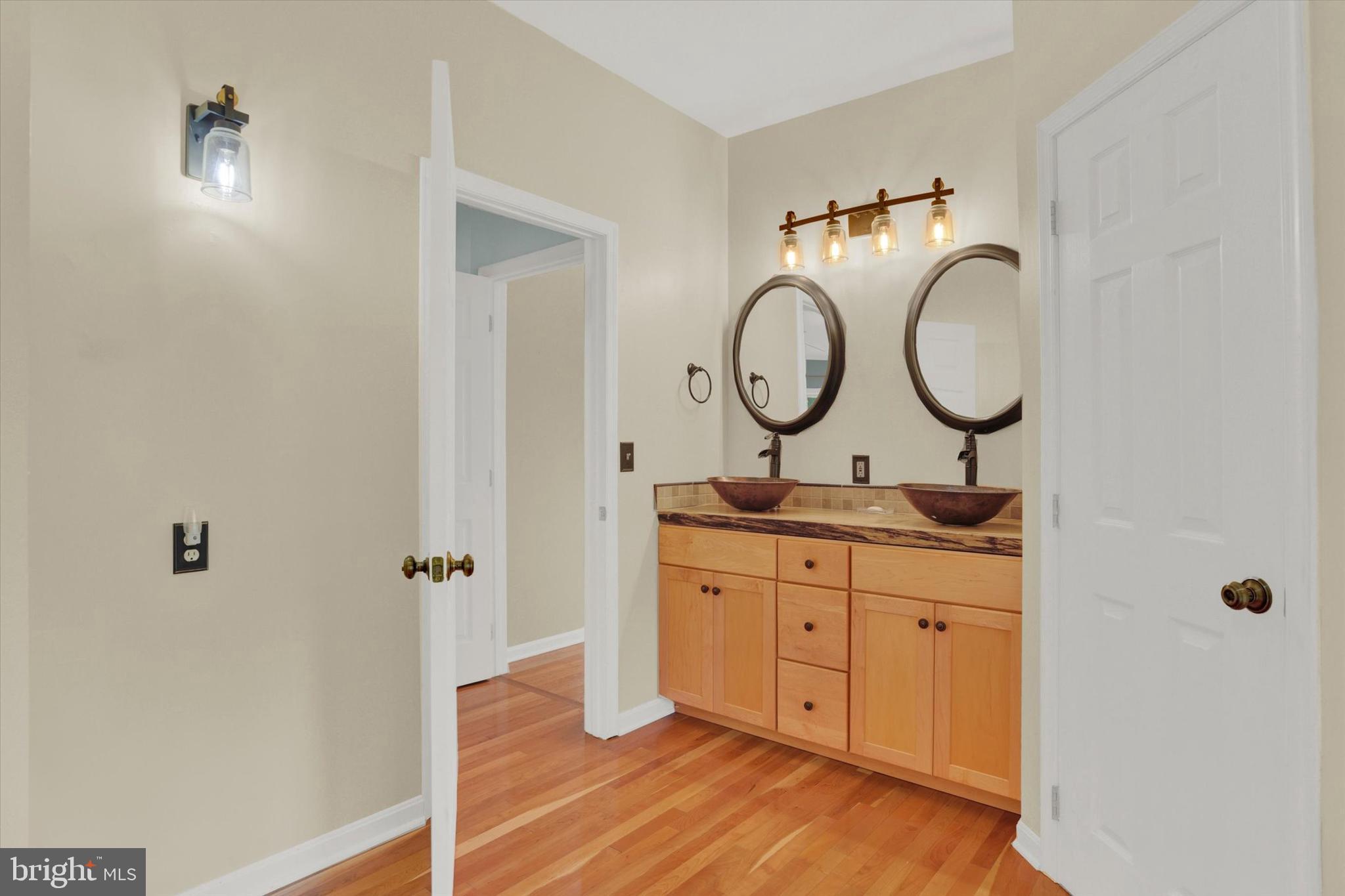 657 Woodburne Road Lewisberry, PA 17339 - Photo 18 of 39 Primary Bathroom