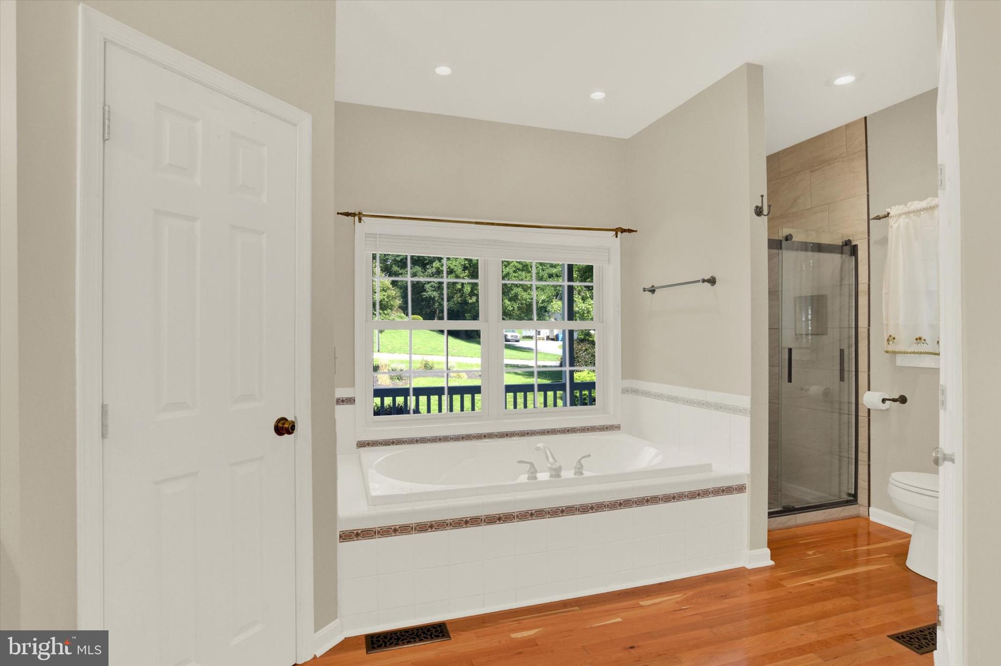 657 Woodburne Road Lewisberry, PA 17339 - Photo 19 of 39 Primary Bathroom