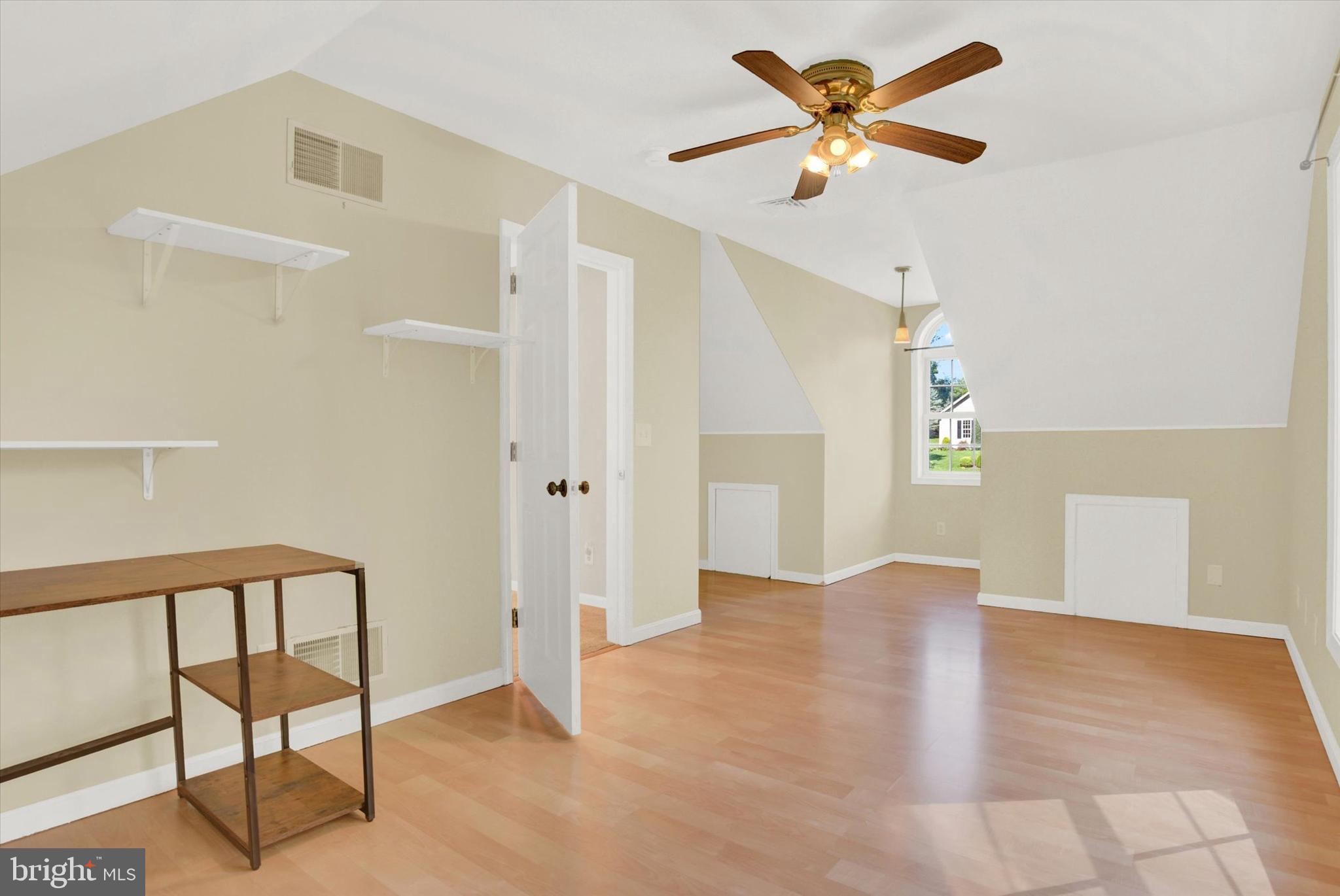 657 Woodburne Road Lewisberry, PA 17339 - Photo 30 of 39 Bedroom