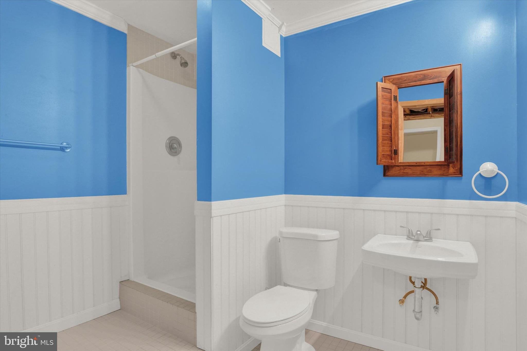 657 Woodburne Road Lewisberry, PA 17339 - Photo 35 of 39 Full Bathroom