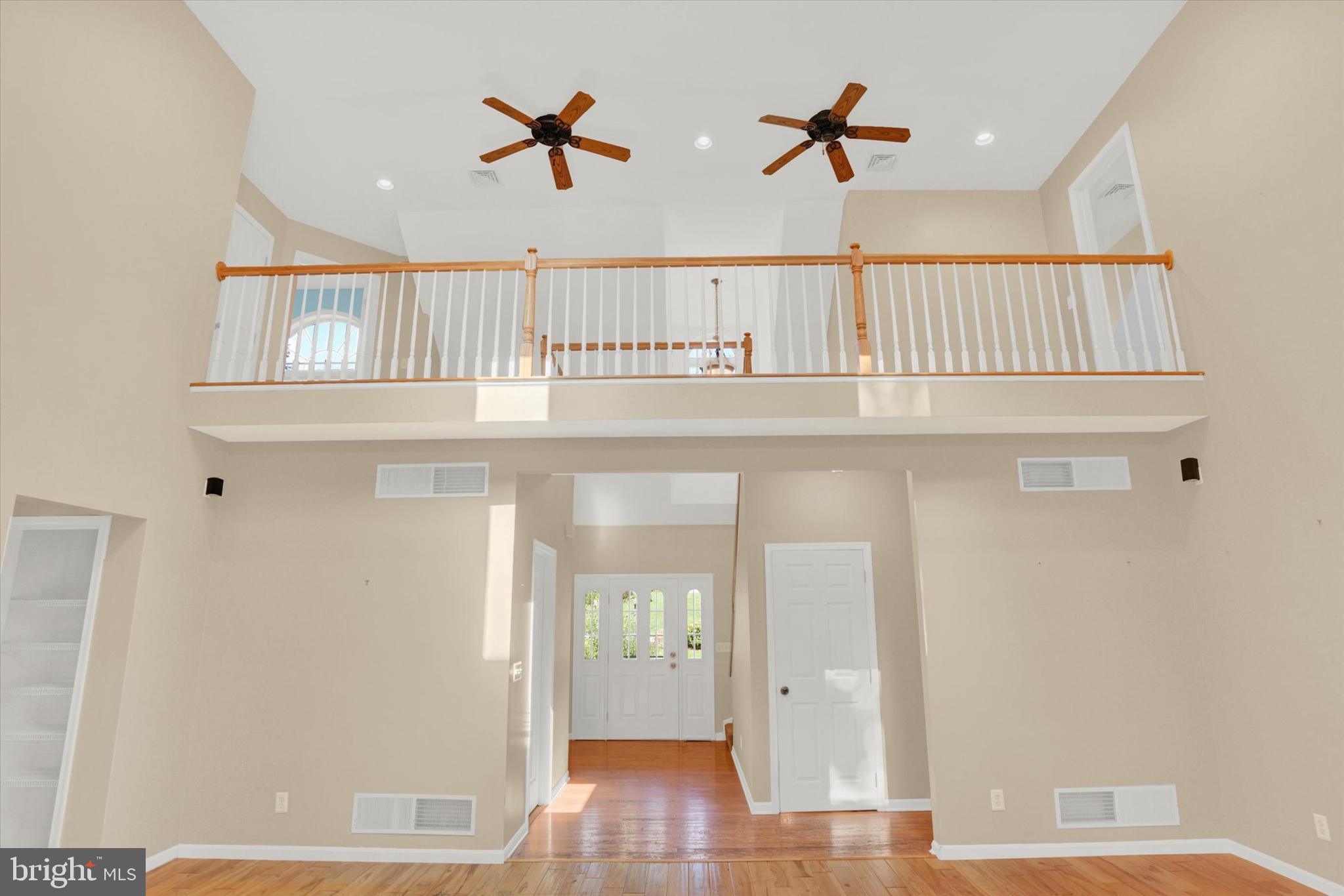 657 Woodburne Road Lewisberry, PA 17339 - Photo 6 of 39 Living Room