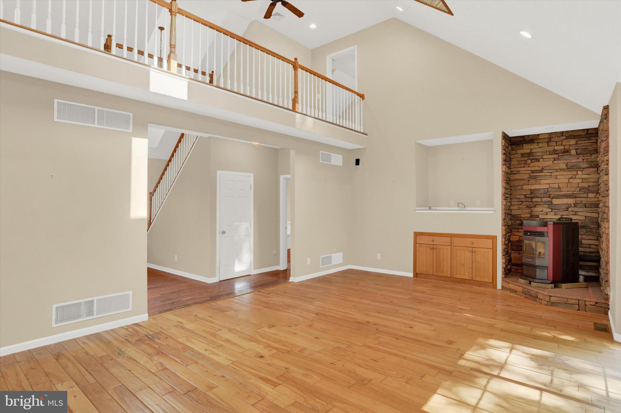 657 Woodburne Road Lewisberry, PA 17339 - Photo 7 of 39 Living Room