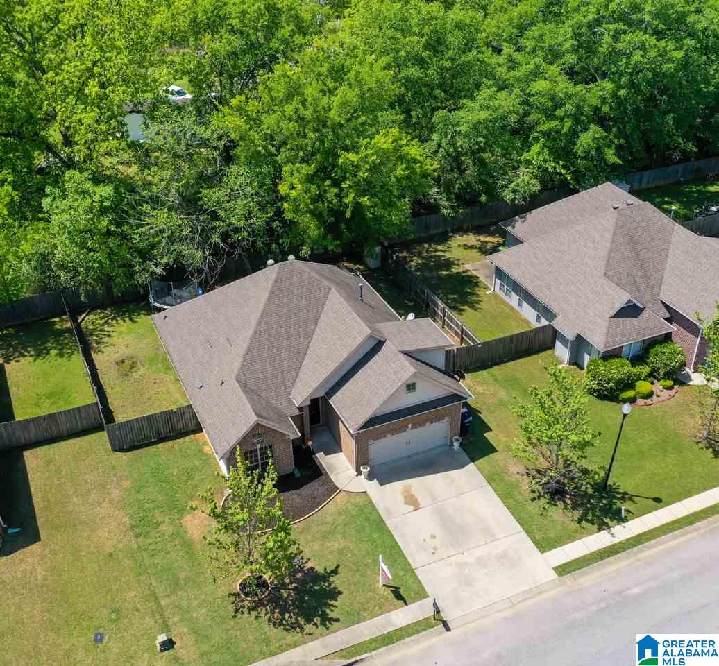 134 Falling Waters Lane Alabaster, AL 35114 - Photo 5 of 28