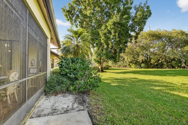 a view of a house with entertaining space