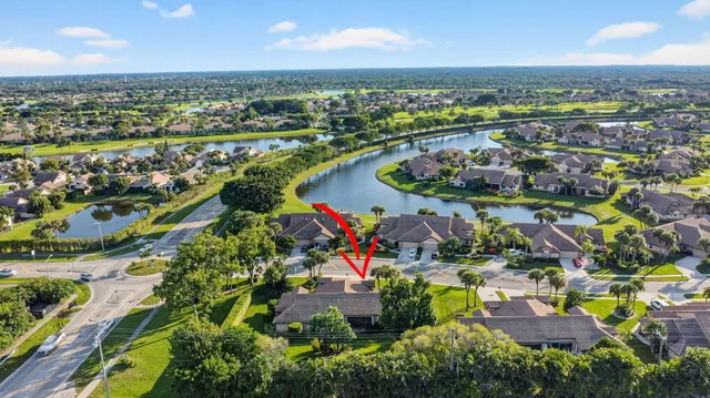 $276,000 | 7147 Le Chalet Boulevard, Boynton Beach, FL 33472