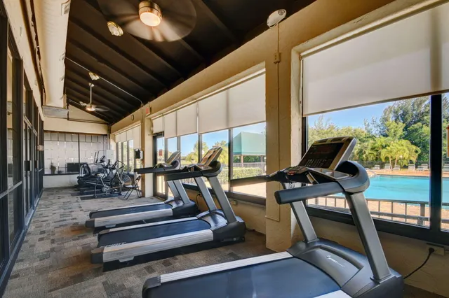 $276,000 | 7147 Le Chalet Boulevard, Boynton Beach, FL 33472