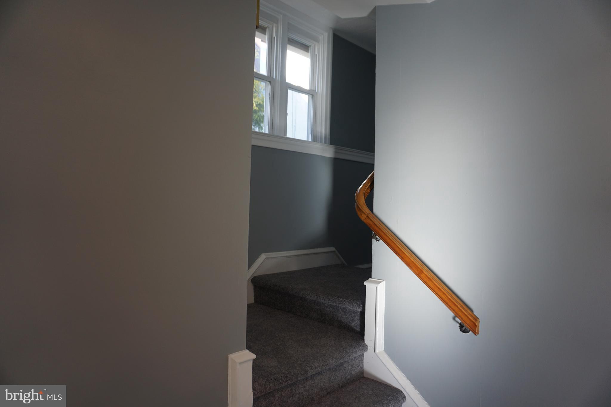 110 Crestview Road Upper Darby, PA 19082 - Photo 8 of 14 Stairway