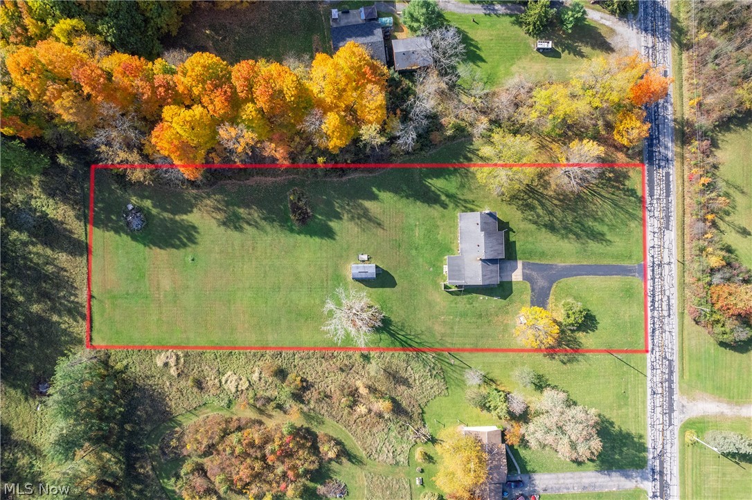 48071 Russia Road Amherst, OH 44001 - Photo 4 of 35 Red lot lines are for reference and are not exact legal lot lines.