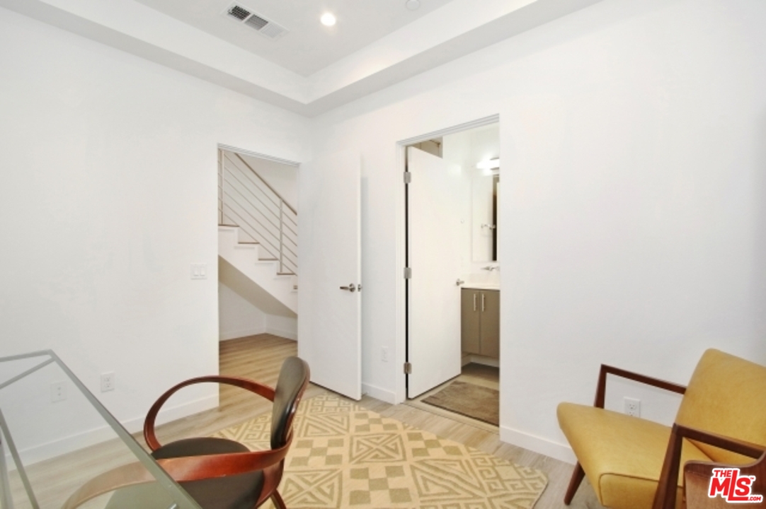 2222 Strata Lane Los Angeles, CA 90041 - Photo 14 of 37