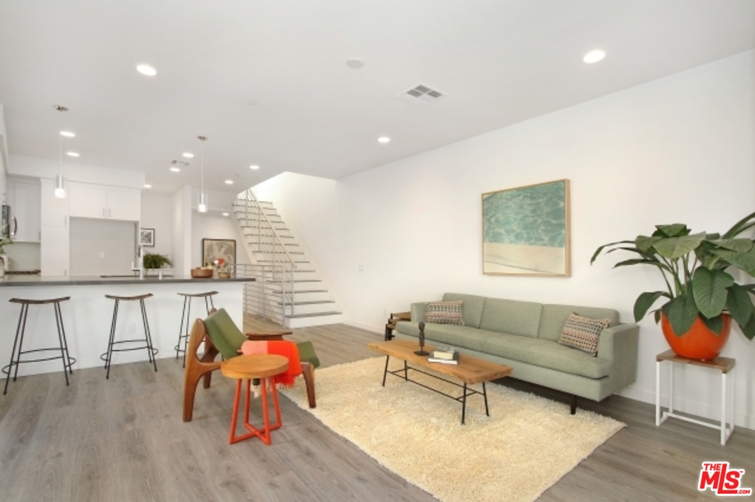 2222 Strata Lane Los Angeles, CA 90041 - Photo 21 of 37