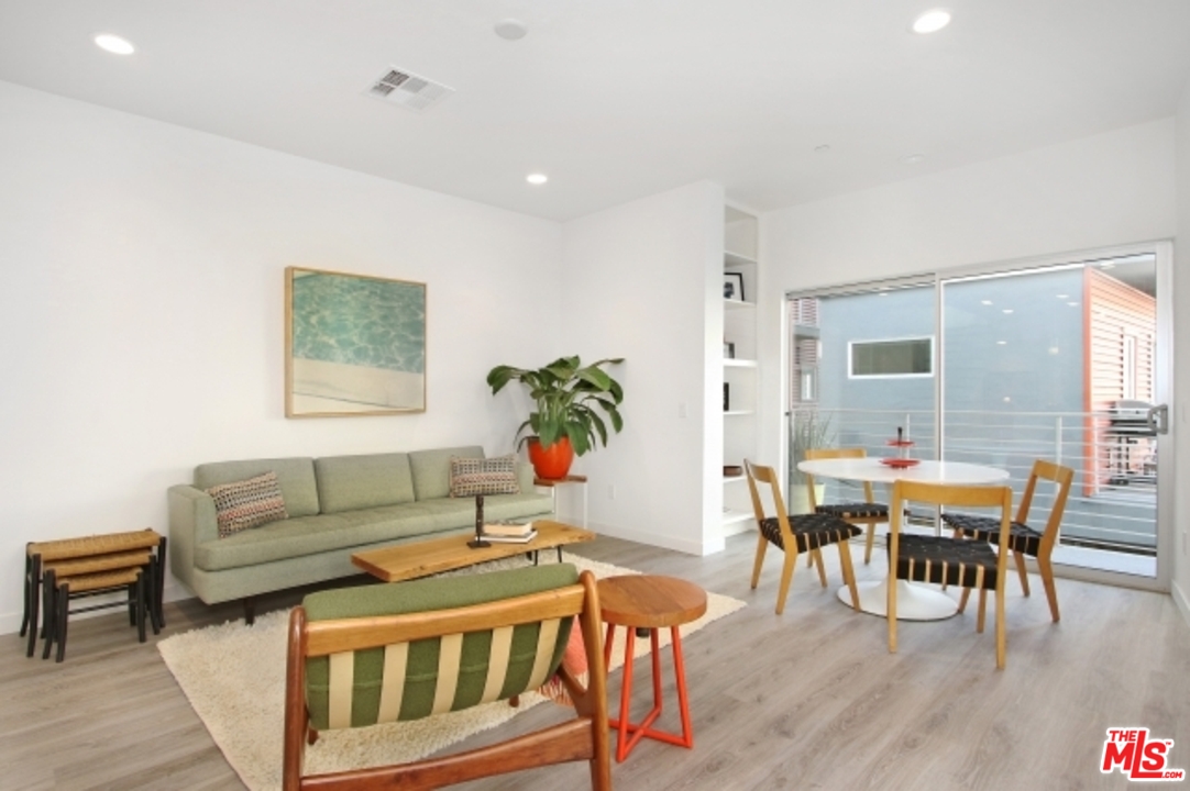 2222 Strata Lane Los Angeles, CA 90041 - Photo 23 of 37