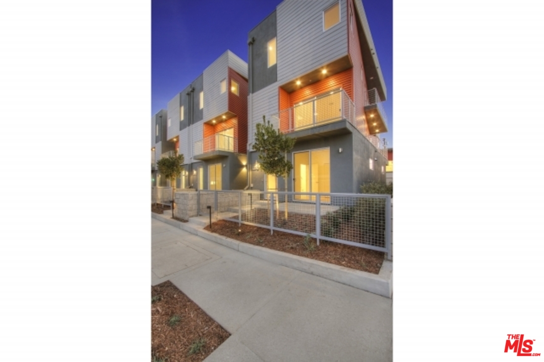 2222 Strata Lane Los Angeles, CA 90041 - Photo 6 of 37