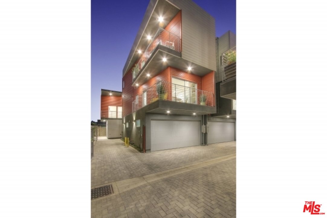 2222 Strata Lane Los Angeles, CA 90041 - Photo 10 of 37