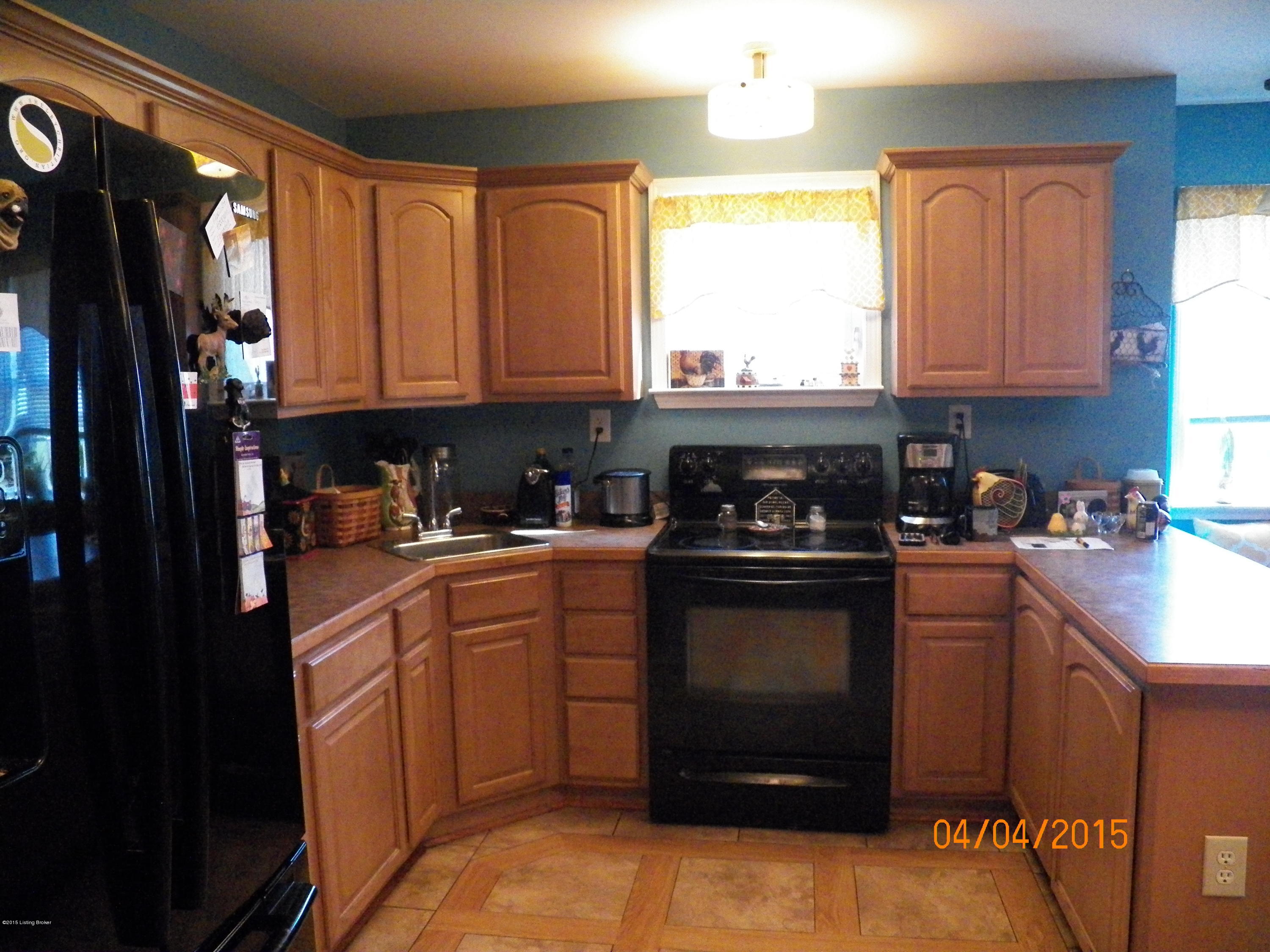 6868 Vigo Road Bagdad, KY 40003 - Photo 34 of 44 101_0072.JPG