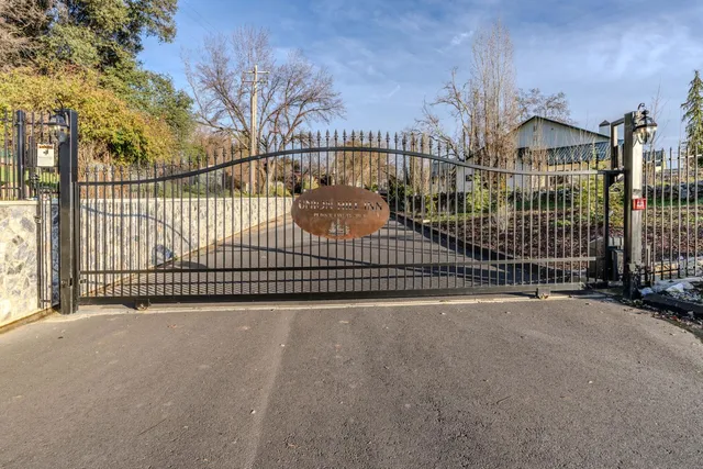 $3,999,000 | 21645 Parrotts Ferry Road, Sonora, CA 95370