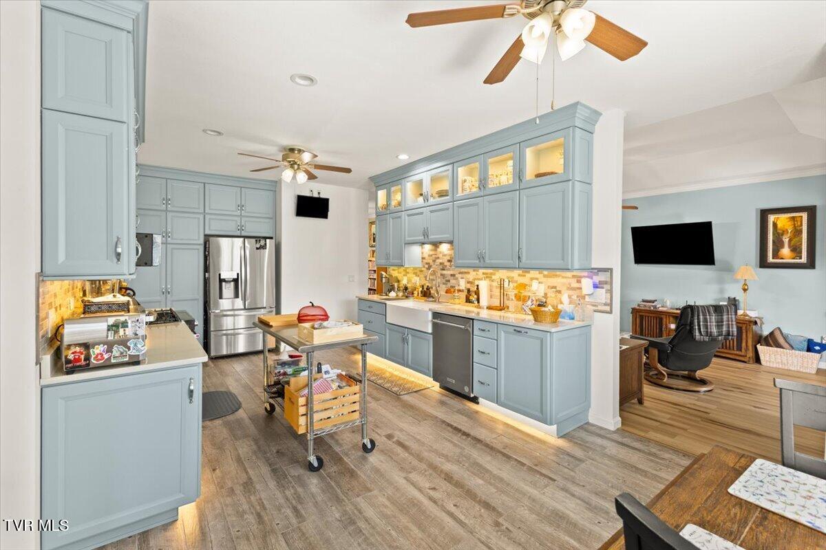 1635 Cooks Valley Road Kingsport, TN 37664 - Photo 12 of 53 12-128A0856