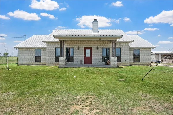 $900,000 | 455 Lcr 318, Mart, TX 76664