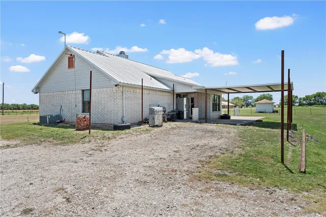 $900,000 | 455 Lcr 318, Mart, TX 76664